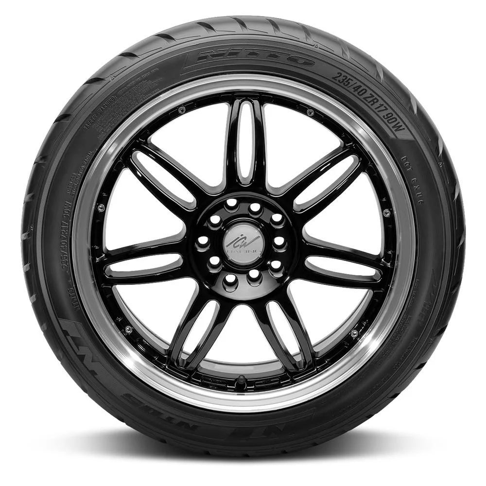 NT05 Performance 235/40ZR17 90W Passenger Tire